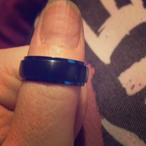 Black with blue outter Size 8. Never worn.